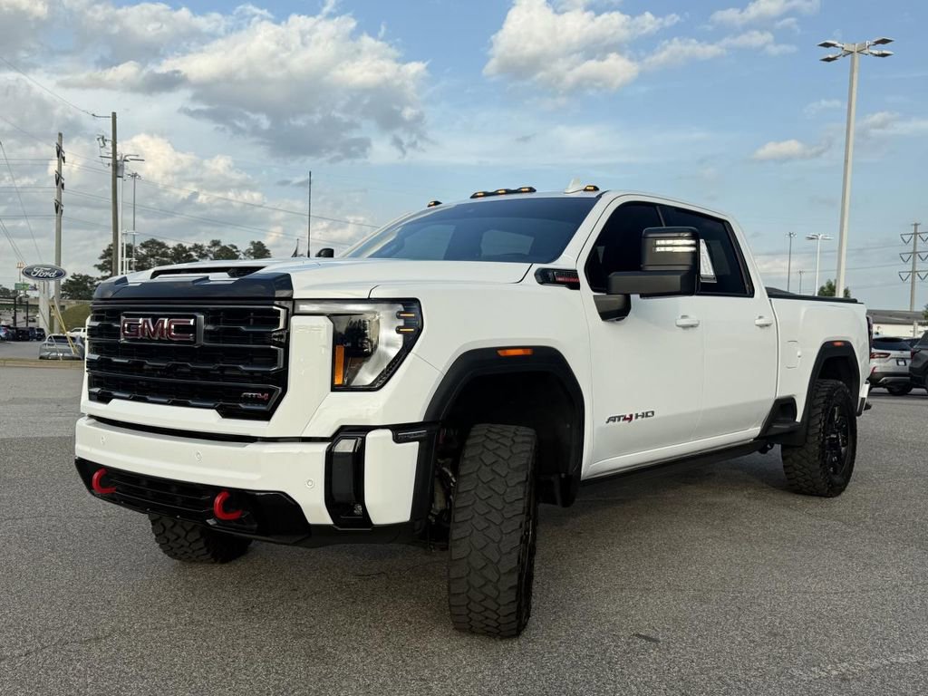 Used 2024 GMC Sierra 2500 AT4 w/ AT4 Premium Plus Package AWD/4WD image 2