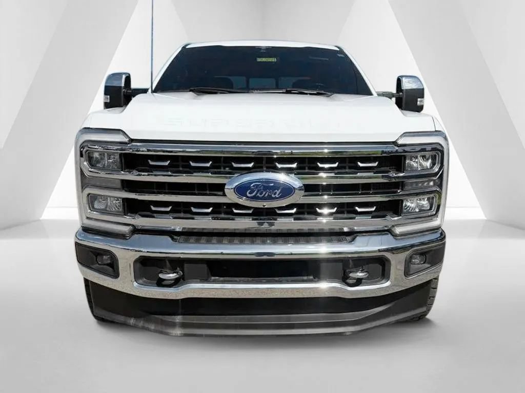 Used 2023 Ford F250 Lariat w/ Chrome Package AWD/4WD image 2