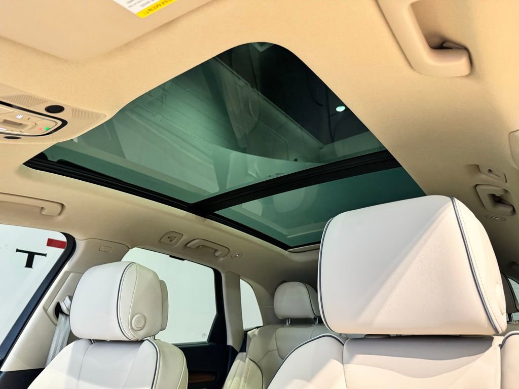 Used 2023 Audi Q5 e Premium Plus w/ Premium Plus Package image 11