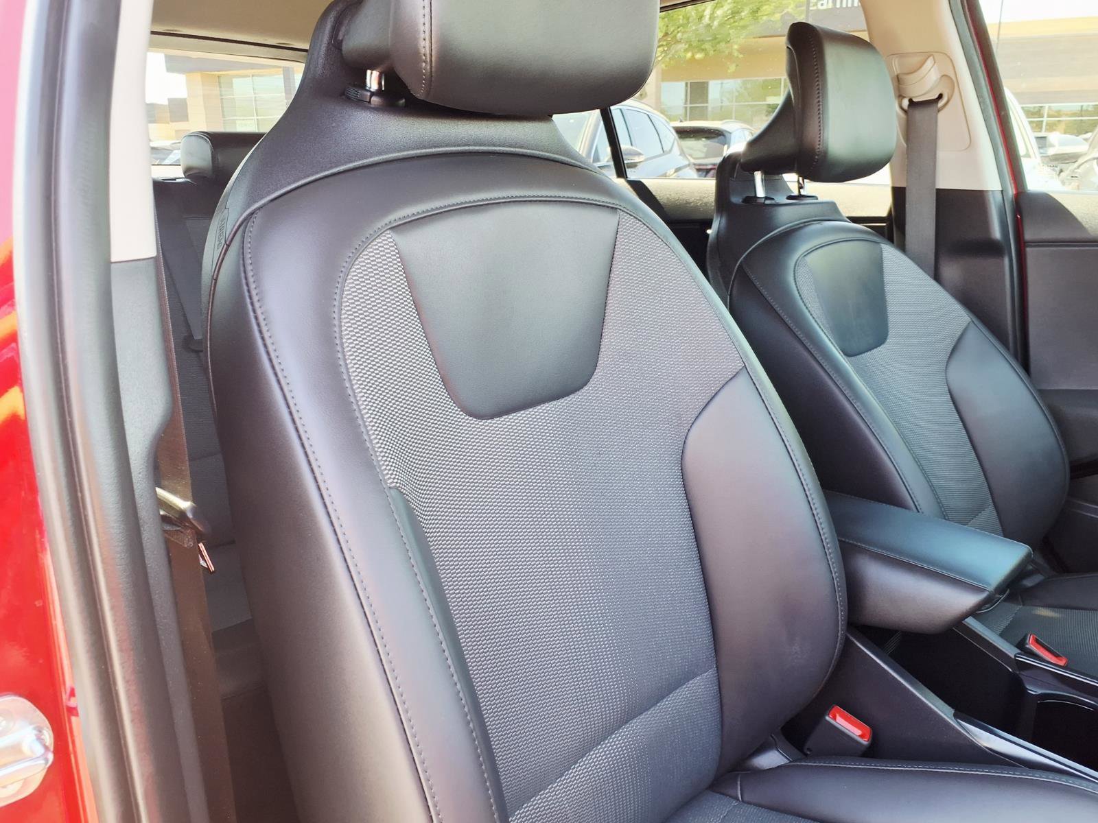 Used 2024 Kia Niro EX Touring FWD image 12