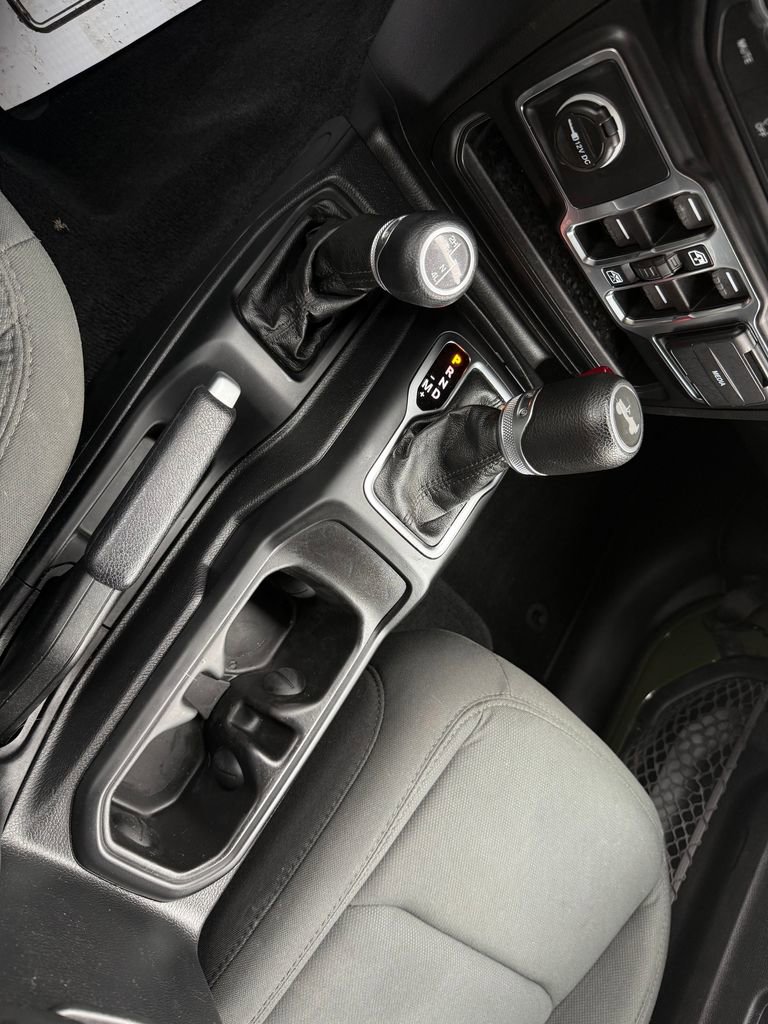 Used 2021 Jeep Wrangler Unlimited Willys image 27