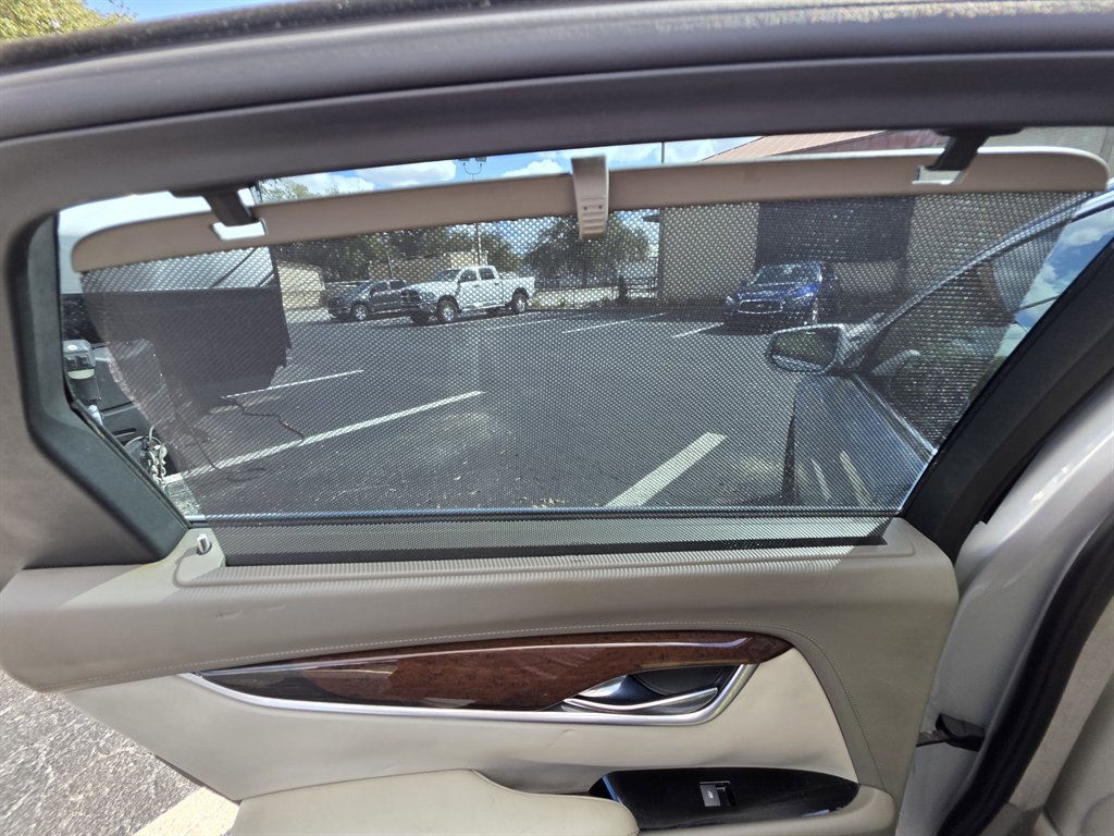 Used 2013 Cadillac XTS Platinum image 34