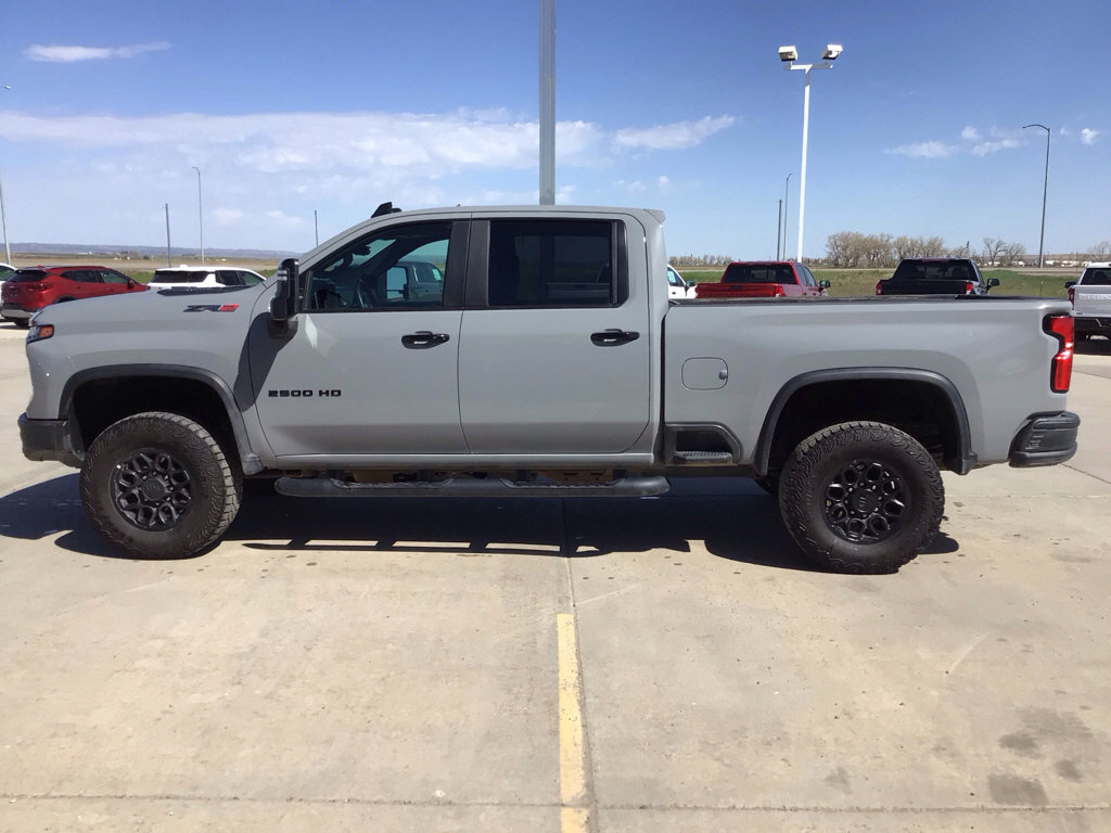 Used 2025 Chevrolet Silverado 2500 ZR2 w/ ZR2 Bison Edition AWD/4WD image 2