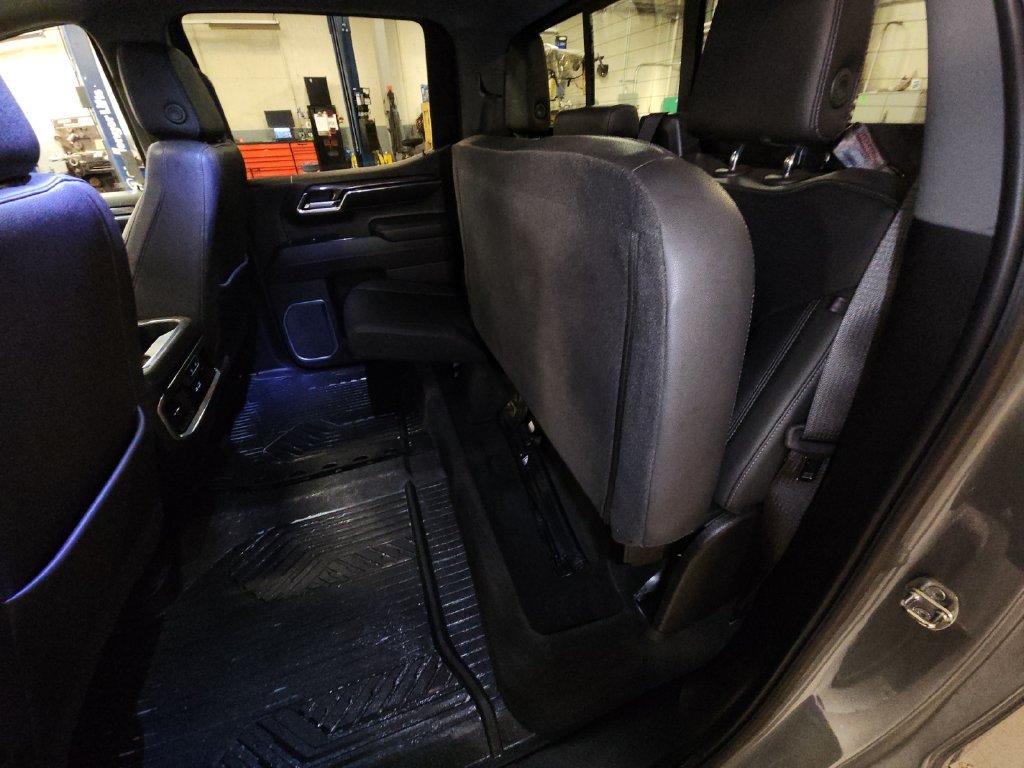Used 2023 Chevrolet Silverado 1500 LTZ w/ Technology Package AWD/4WD image 41
