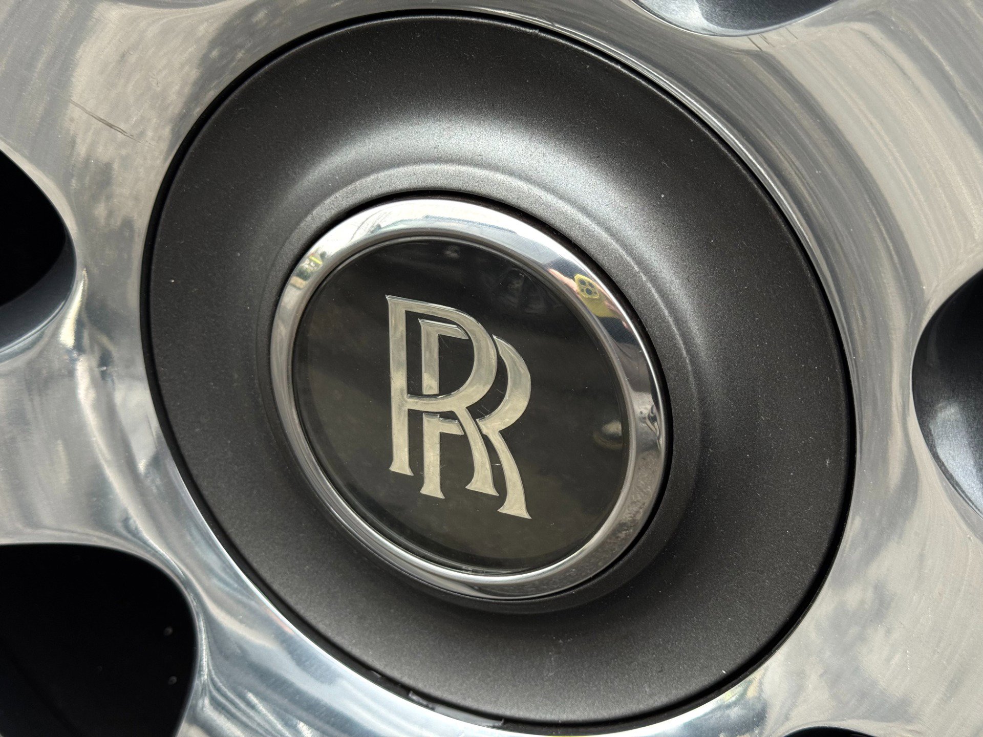 Used 2016 Rolls-Royce Wraith image 23