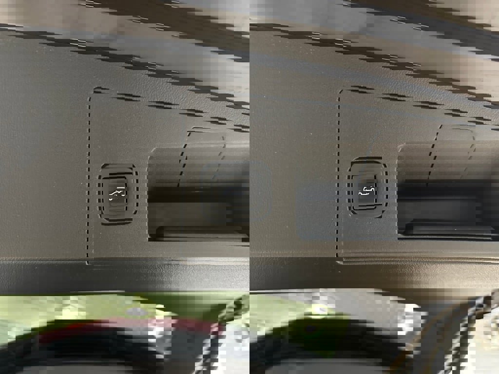 Certified 2022 Cadillac XT5 Premium Luxury w/ Technology Package image 29