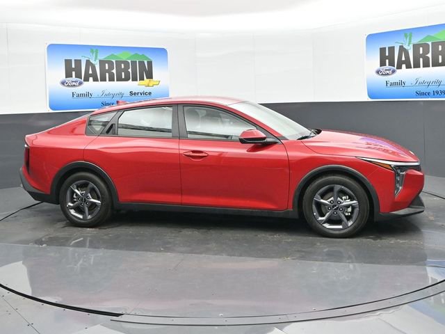 Used 2025 Kia K4 LXS image 7