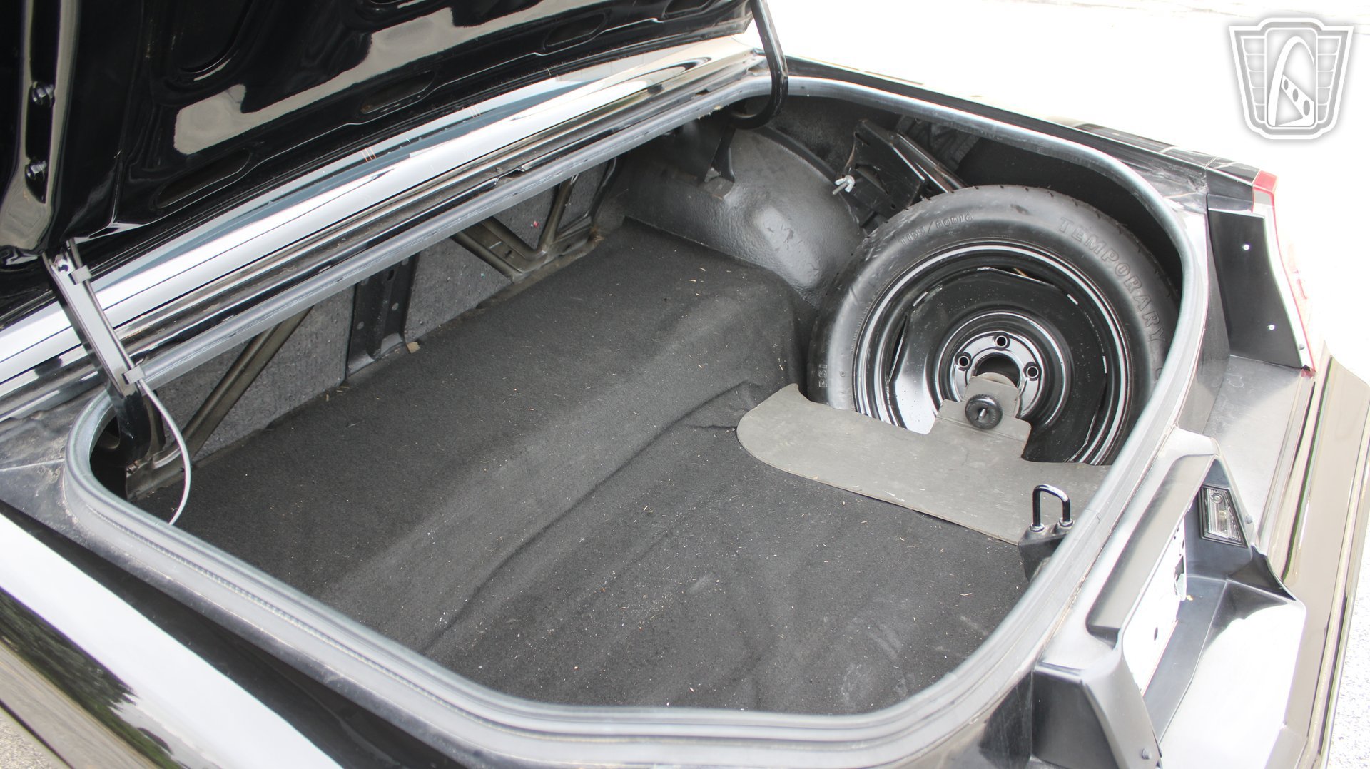 Used 1988 Chevrolet Monte Carlo SS RWD image 10