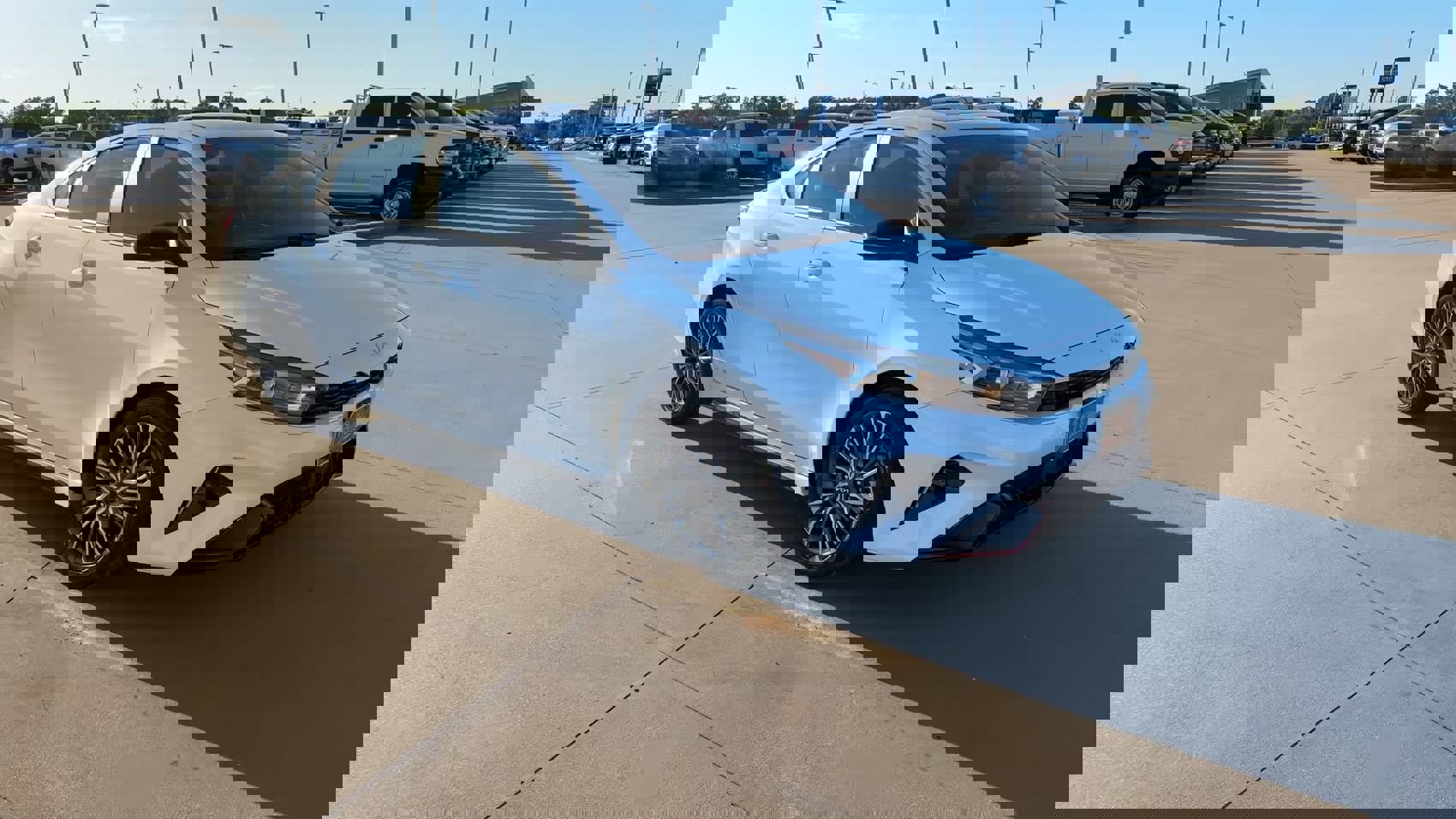 Used 2024 Kia Forte GT-Line w/ GT-Line Premium Package image 2