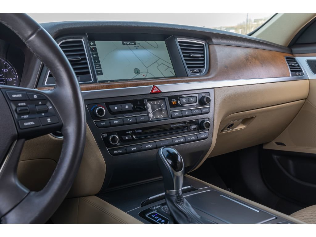 Used 2017 Genesis G80 3.8 w/ Option Group 03 image 22