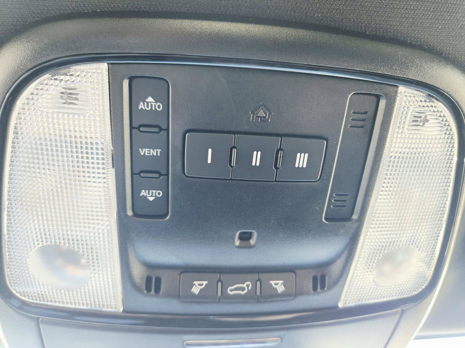 Used 2025 Dodge Durango GT AWD/4WD image 39