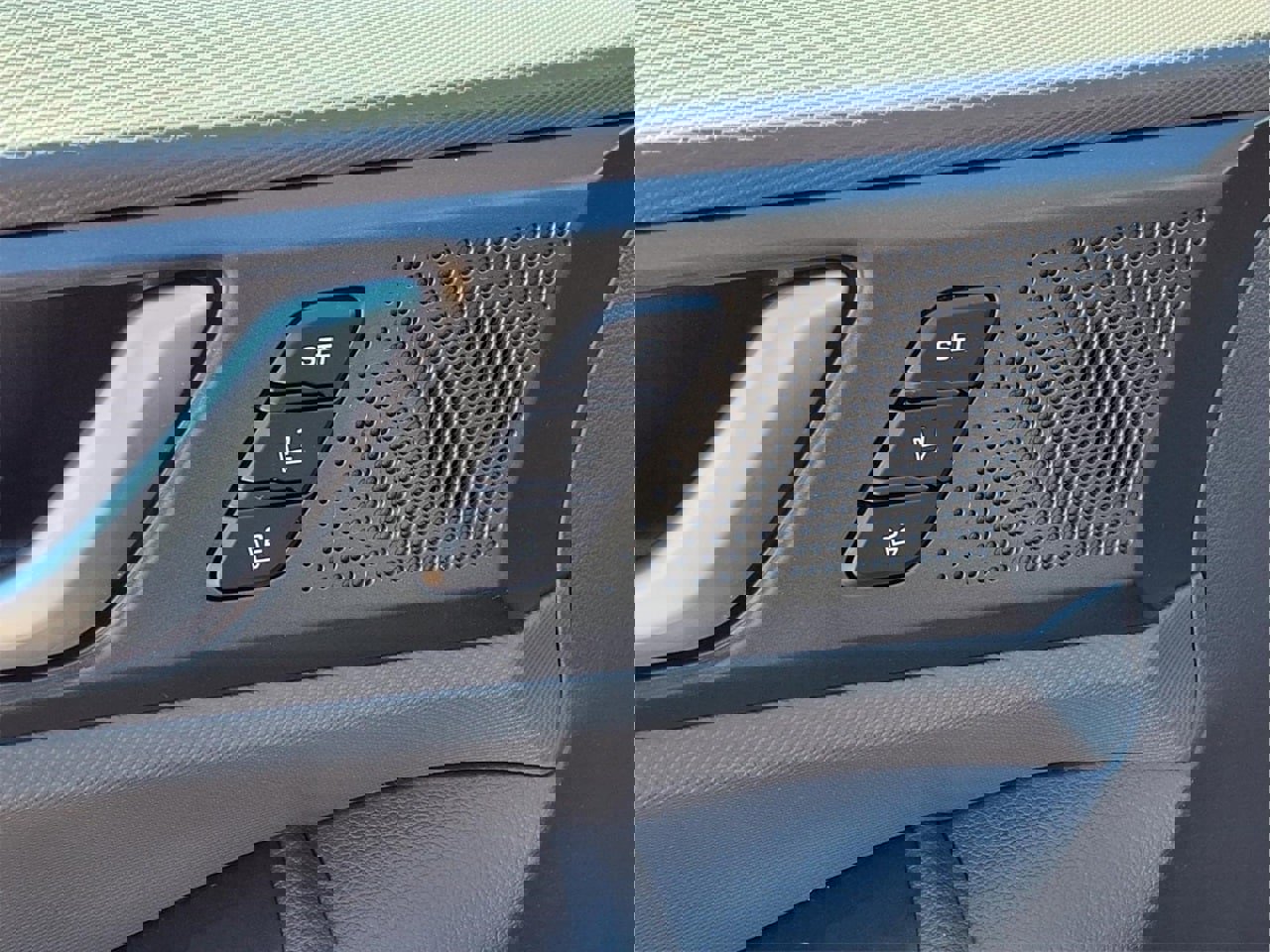 Used 2018 Hyundai Ioniq Limited w/ Limited Ultimate Package 03 image 14