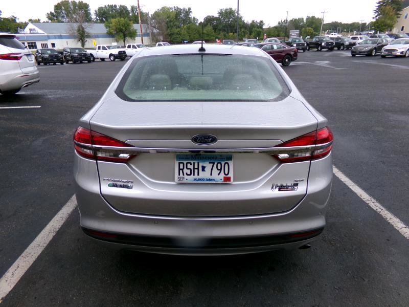Used 2018 Ford Fusion Energi SE image 4