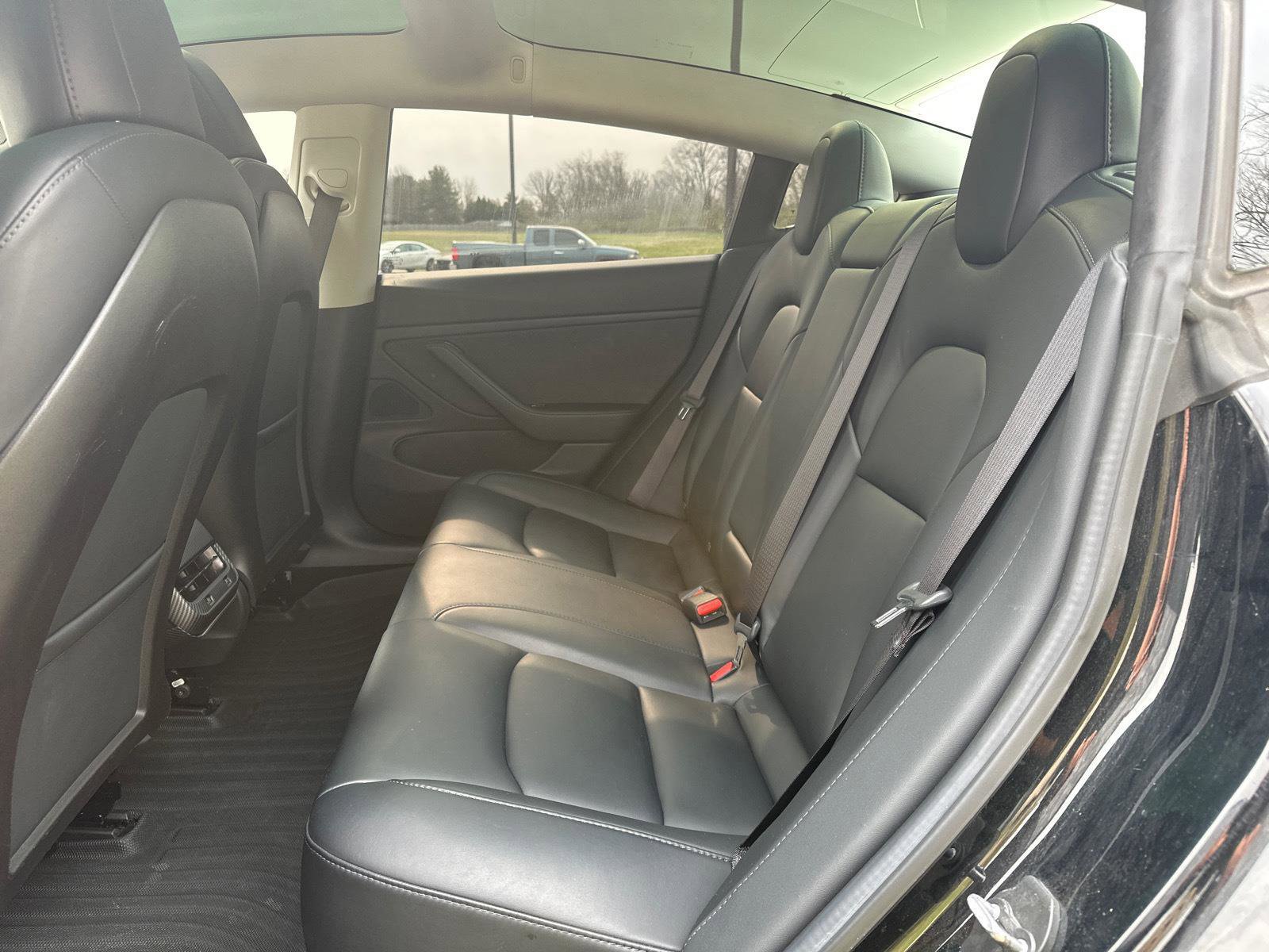 Used 2019 Tesla Model 3 Performance image 17