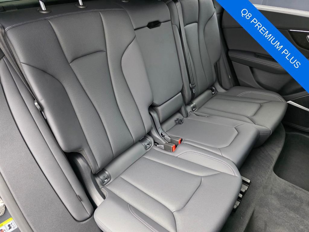 Used 2025 Audi Q8 Premium Plus w/ Premium Plus Package image 26