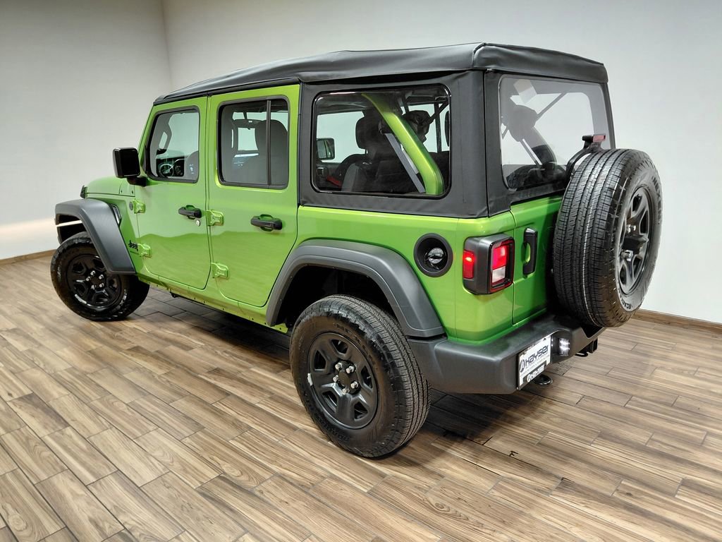Used 2025 Jeep Wrangler Unlimited Sport AWD/4WD image 18