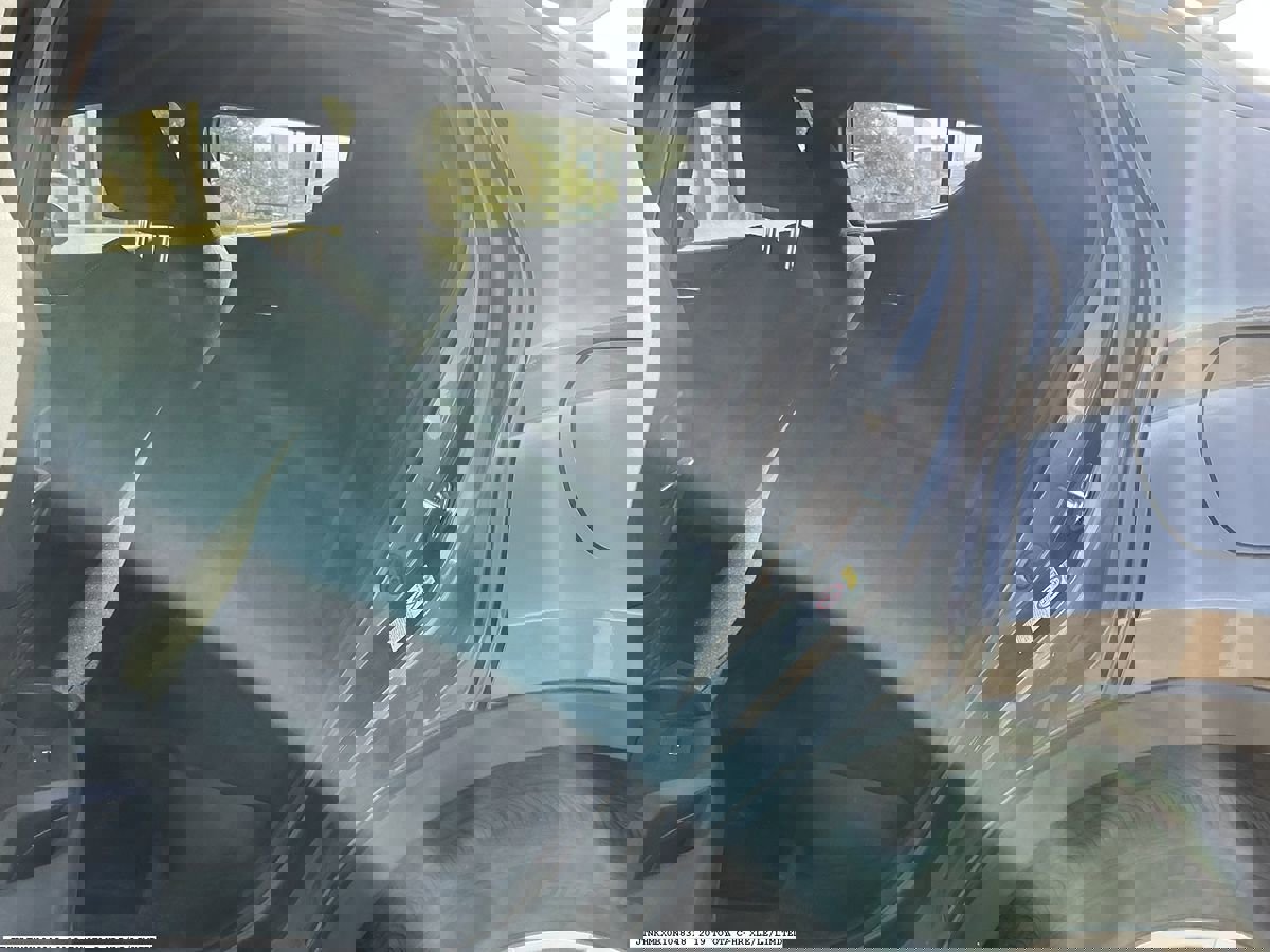 Used 2019 Toyota C-HR LE image 10