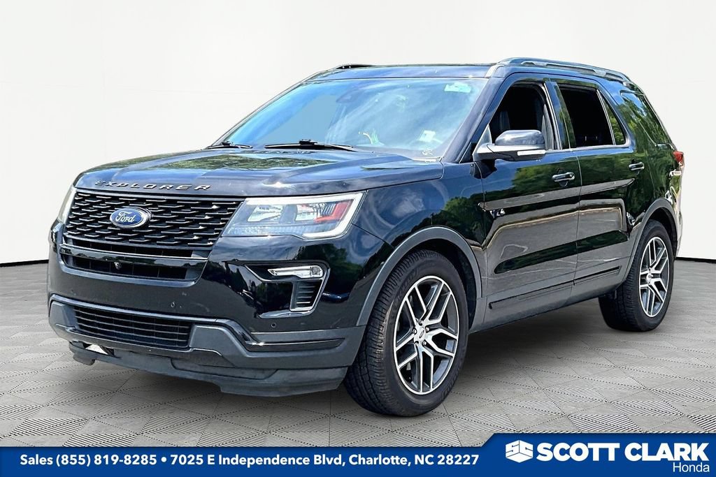 Used 2018 Ford Explorer Sport w/ Equipment Group 401A AWD/4WD image 3