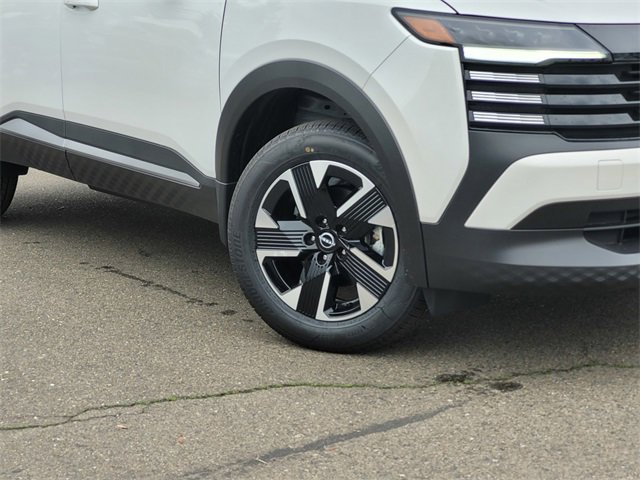 New 2026 Nissan Kicks SV w/ SV Premium Package image 2