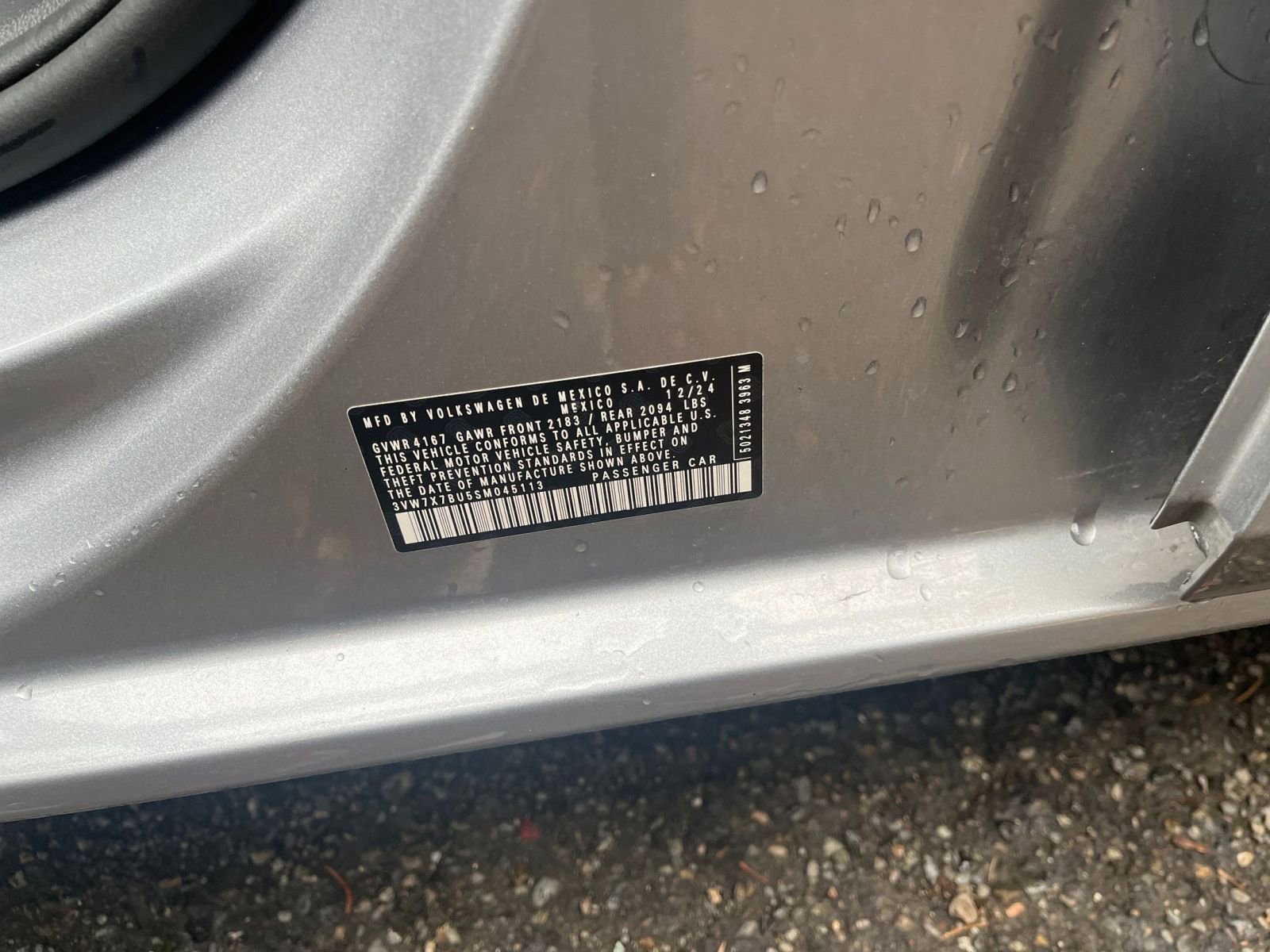 Used 2025 Volkswagen Jetta SE image 32