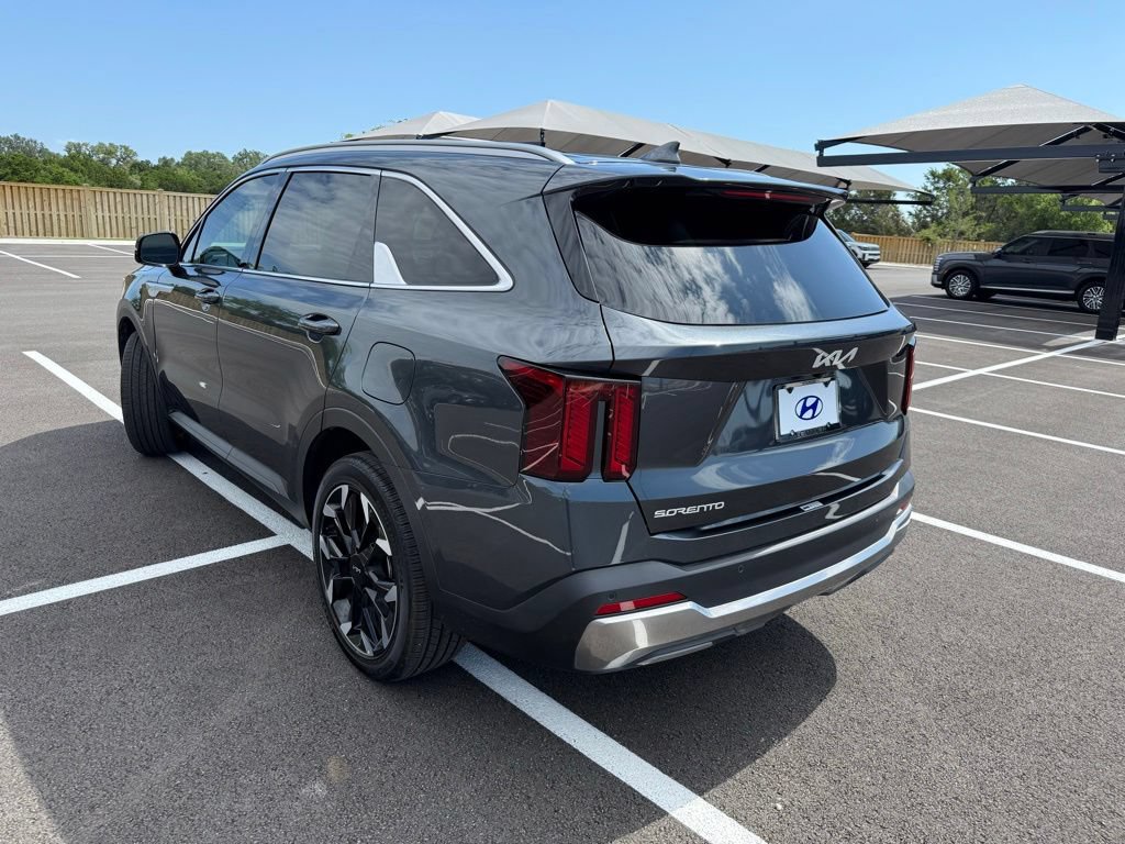 Used 2024 Kia Sorento EX FWD image 7