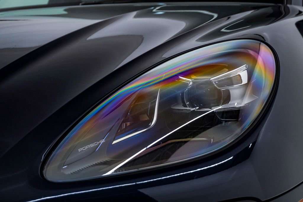 Used 2020 Porsche Macan image 7
