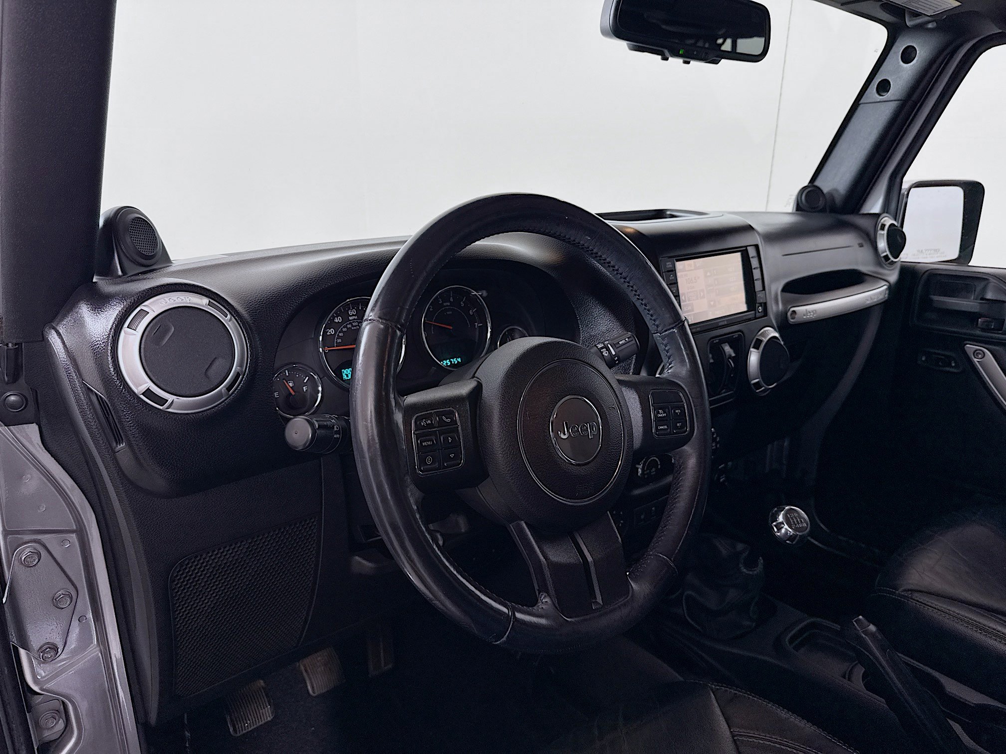 Used 2013 Jeep Wrangler Unlimited Sahara w/ Dual Top Group image 9