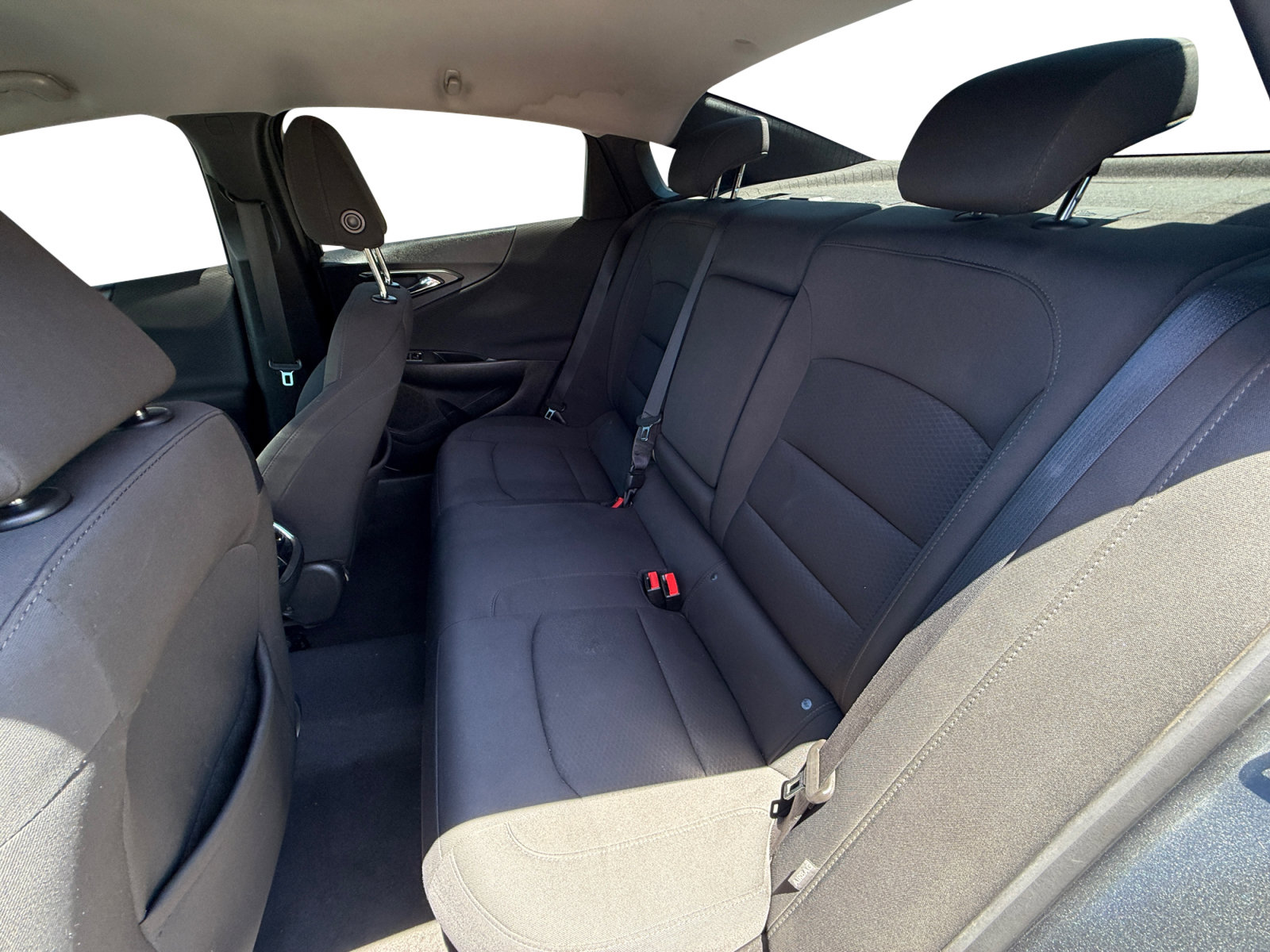 Used 2018 Chevrolet Malibu LT FWD image 16