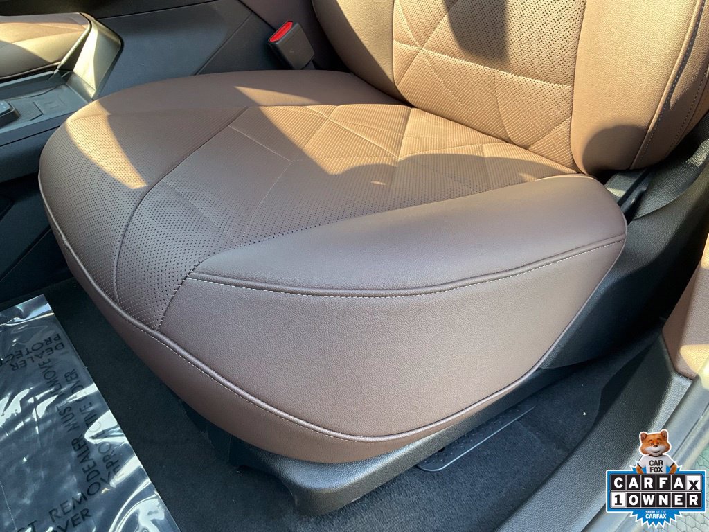 Used 2025 BMW iX xDrive50 w/ Premium Package AWD/4WD image 14