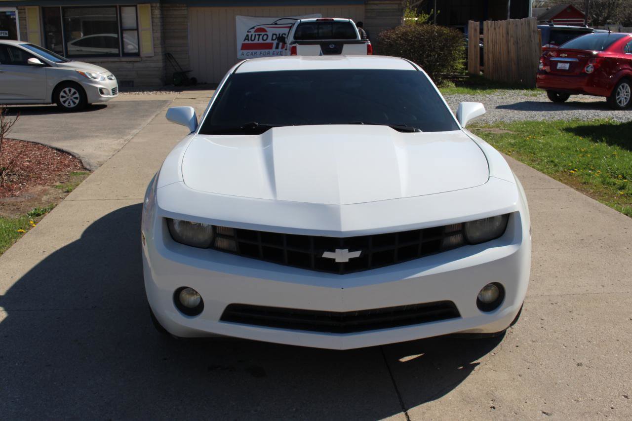 Used 2012 Chevrolet Camaro LS RWD image 4