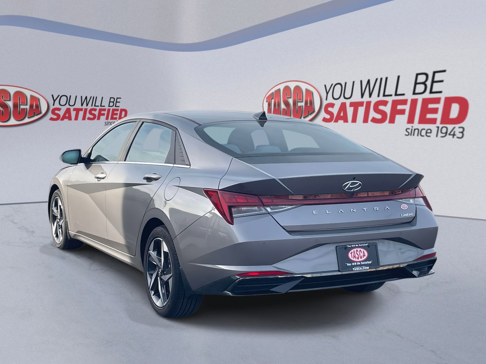Used 2023 Hyundai Elantra Limited FWD image 7