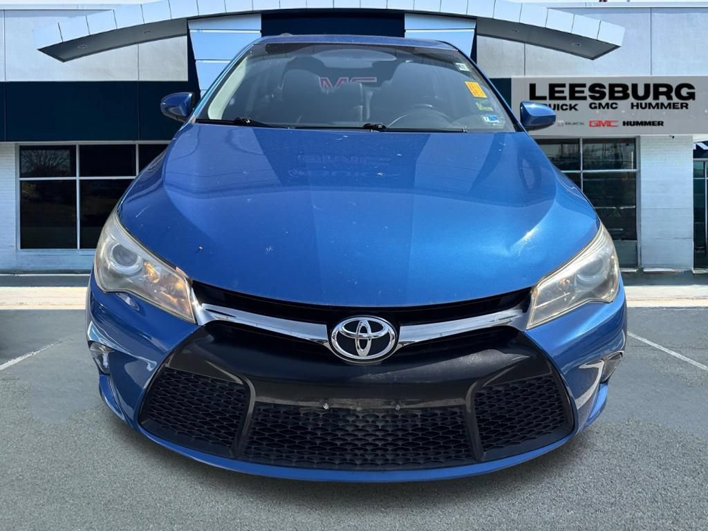 Used 2017 Toyota Camry SE FWD image 2