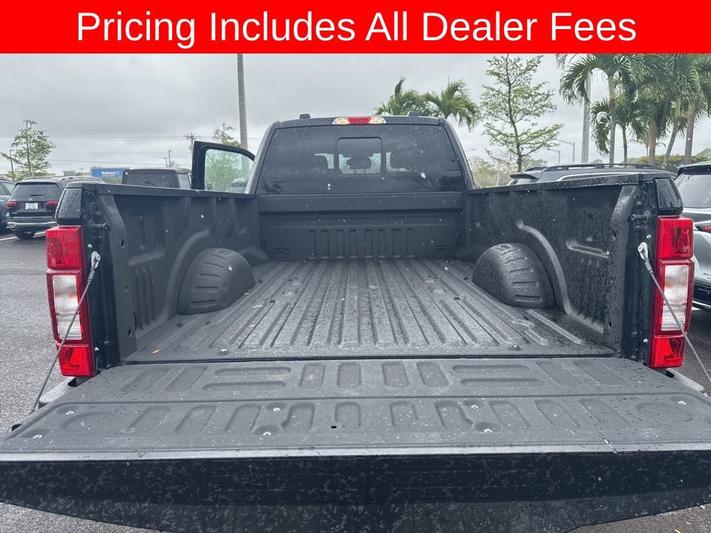 Used 2022 Ford F350 Lariat AWD/4WD image 13