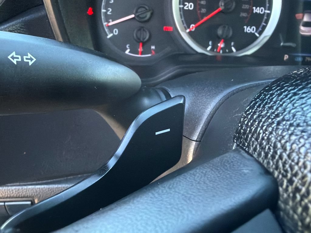 Used 2021 Toyota Corolla SE FWD image 27