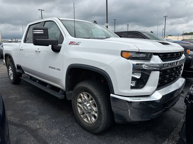Used 2023 Chevrolet Silverado 2500 LT AWD/4WD image 4