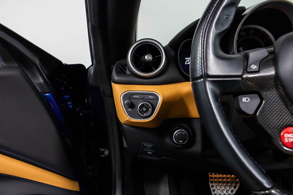 Certified 2017 Ferrari California T image 38