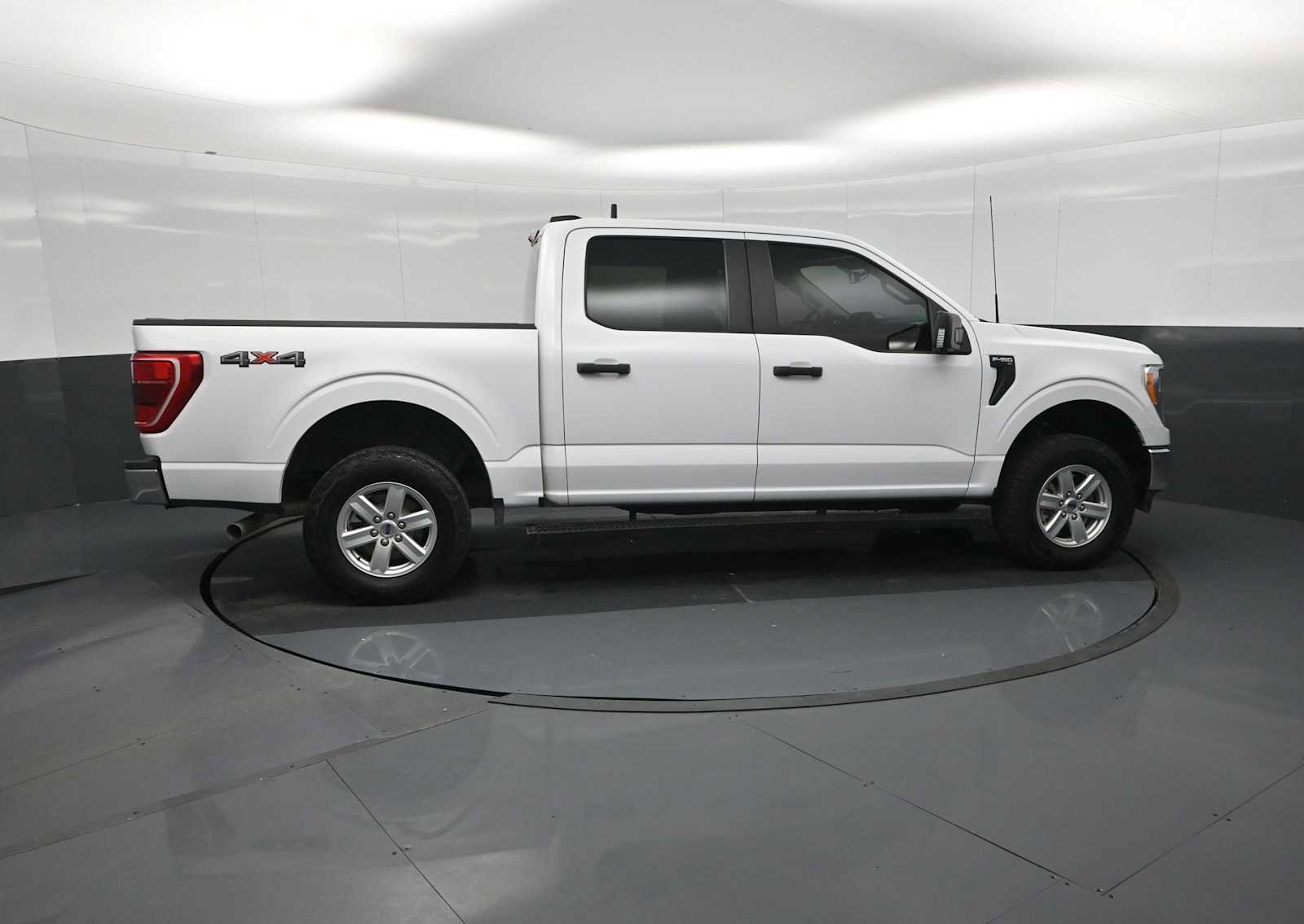 Used 2022 Ford F150 XL w/ Equipment Group 101A High image 9