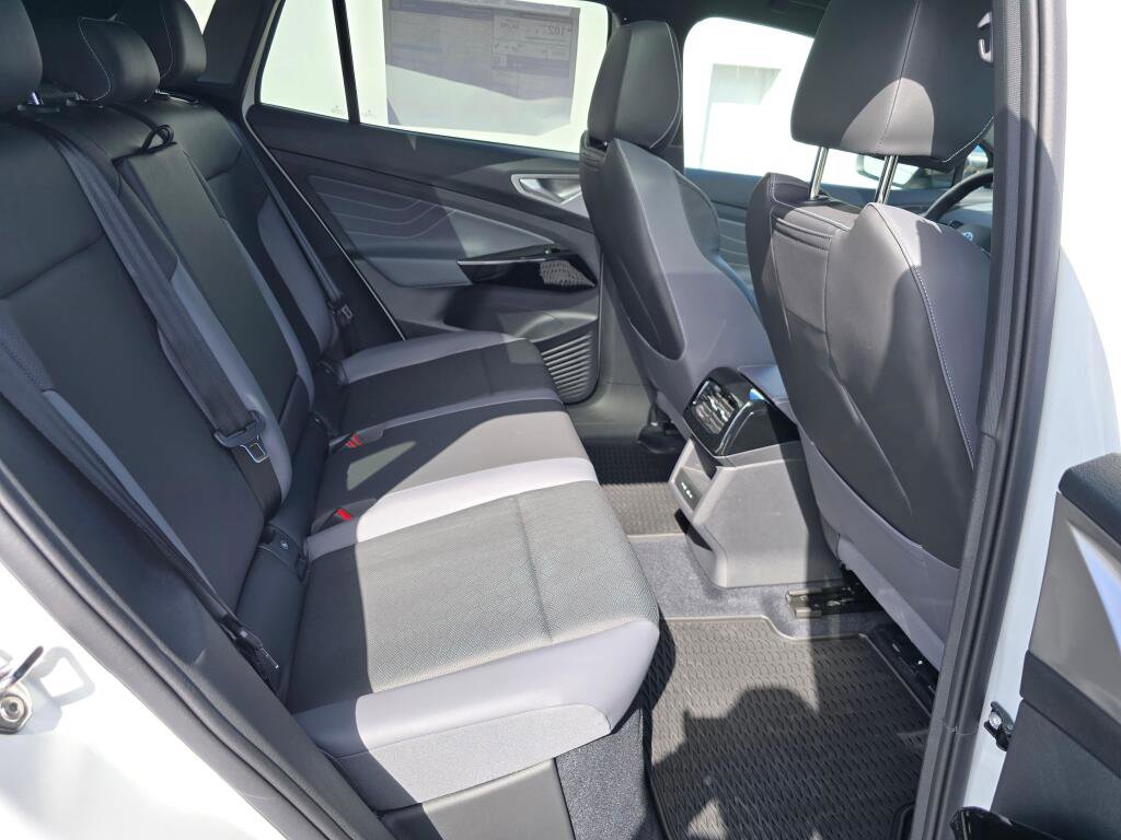New 2026 Volkswagen ID.4 Pro S AWD/4WD image 35