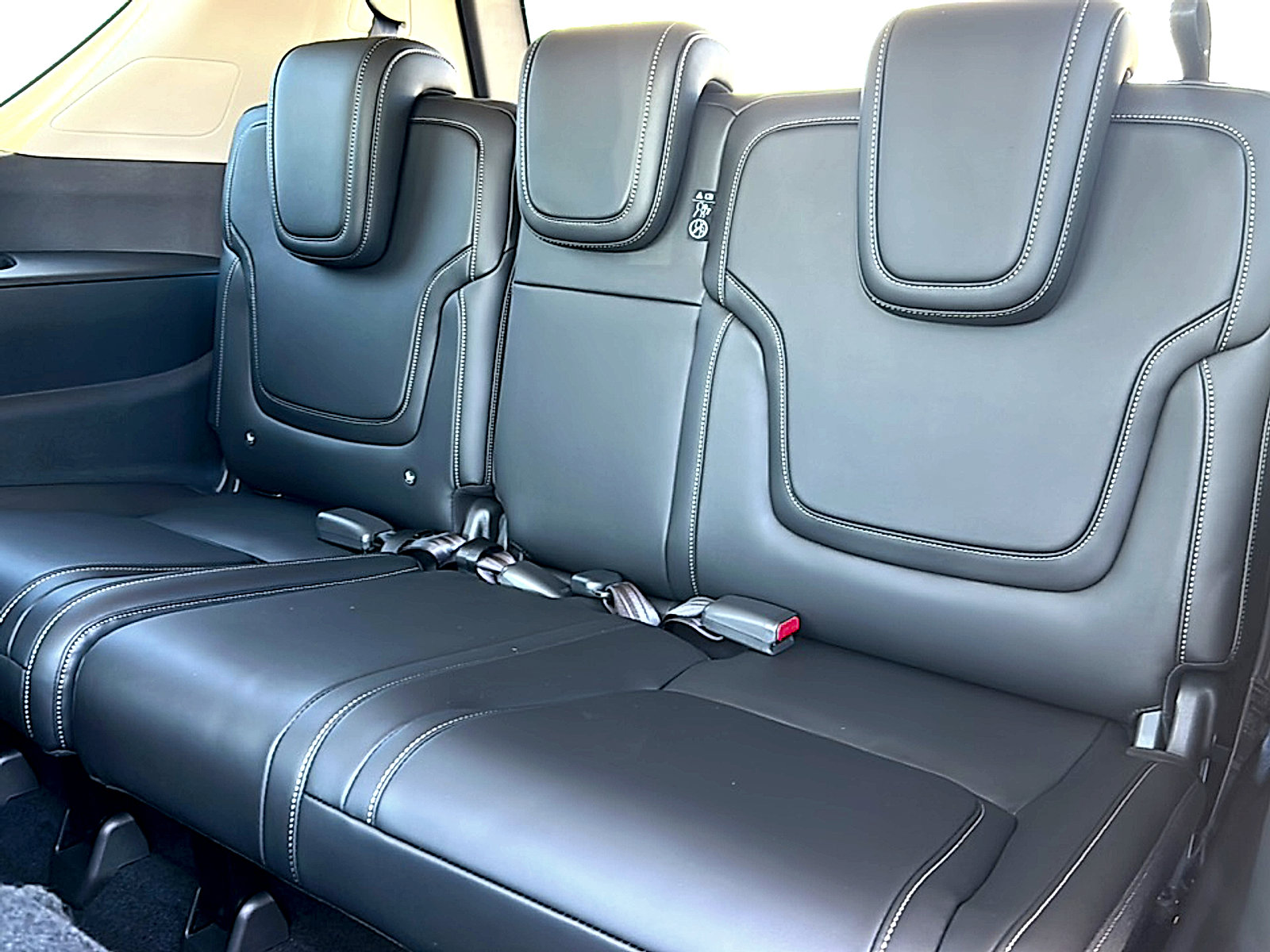 New 2026 Nissan Armada SV image 17