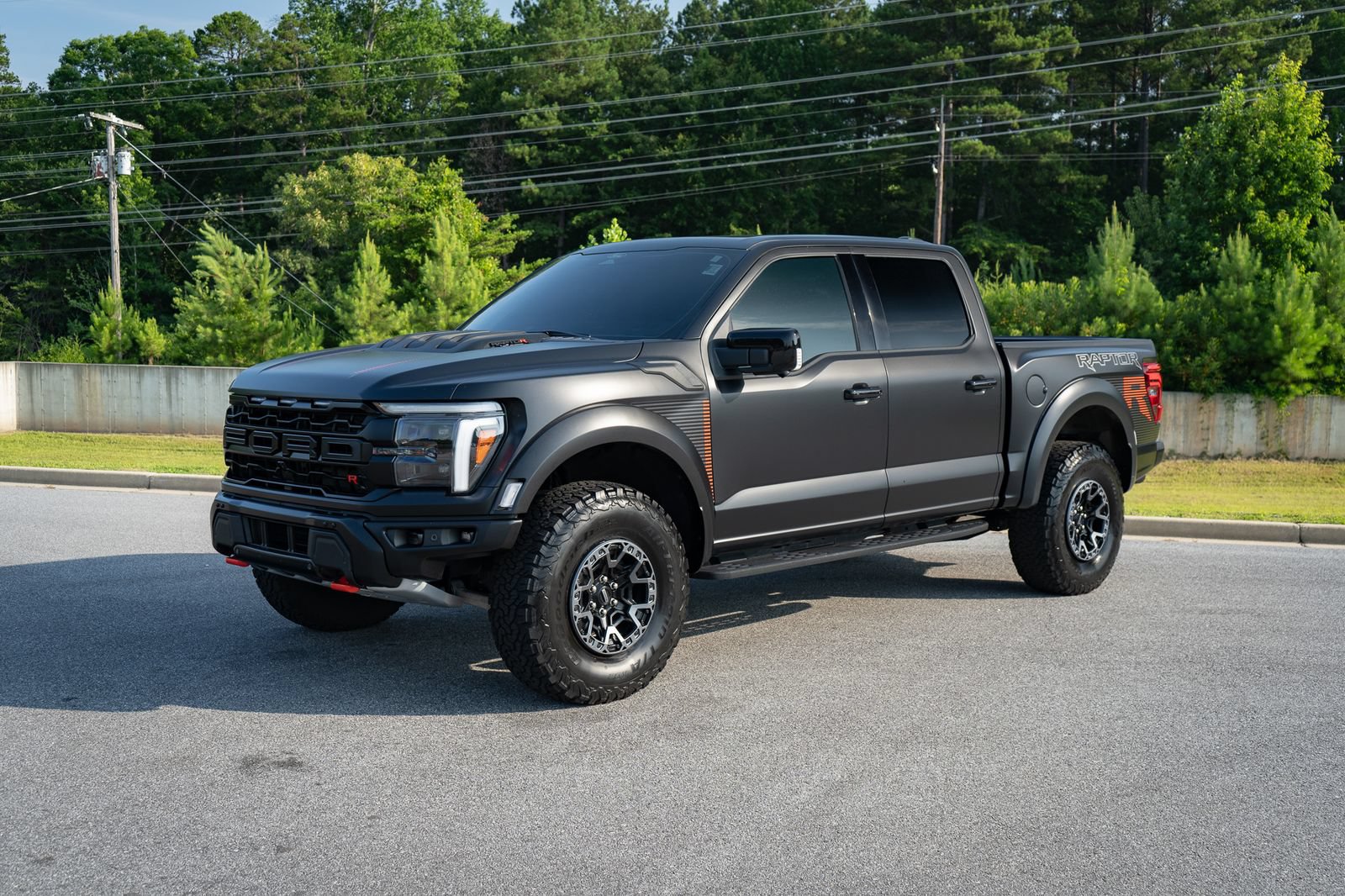 Used 2025 Ford F150 Raptor w/ Equipment Group 803A Raptor R AWD/4WD image 12