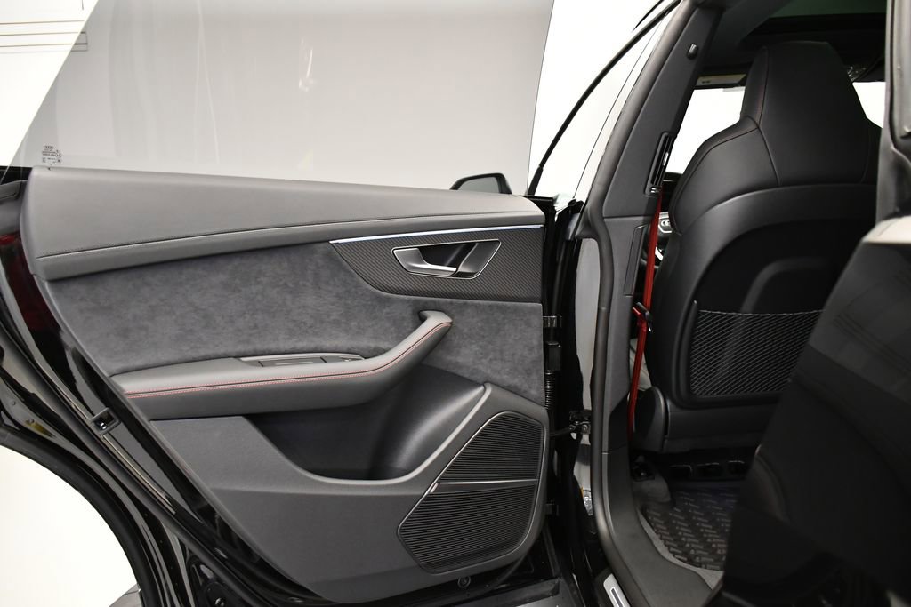 New 2026 Audi Q8 Prestige image 39