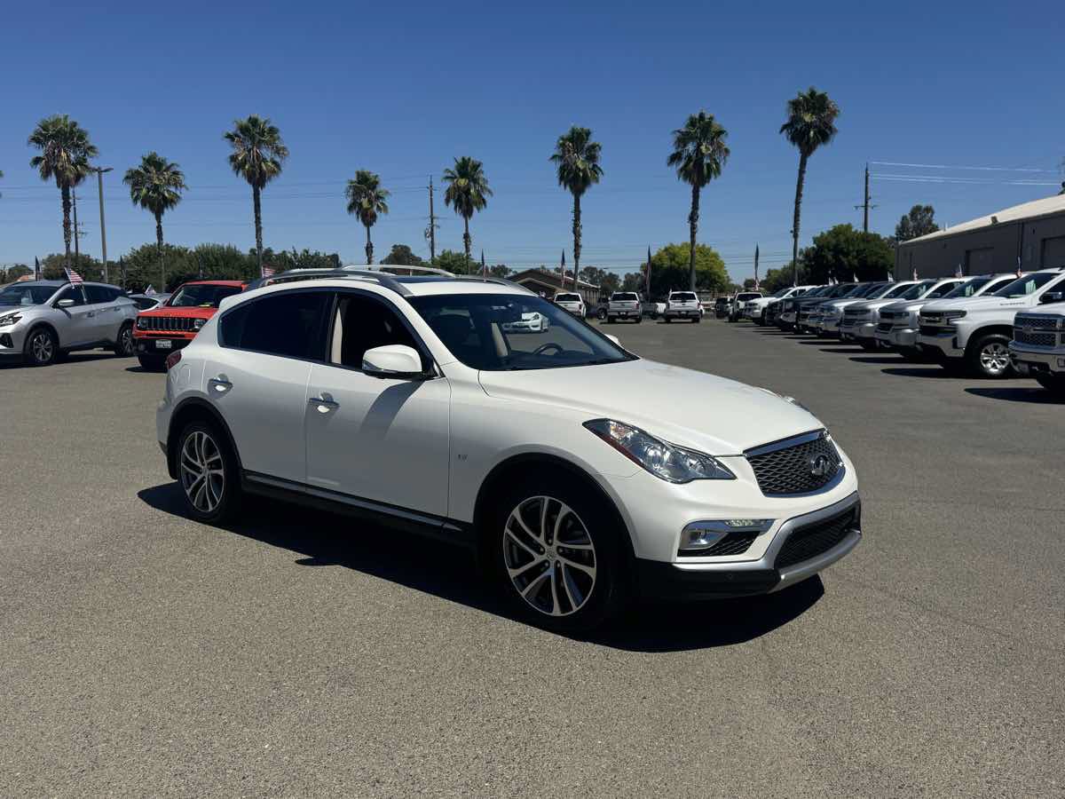 Used 2016 INFINITI QX50 2WD w/ Technology Package image 12