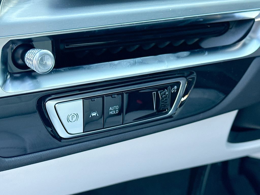 New 2025 Cadillac Lyriq Sport image 10