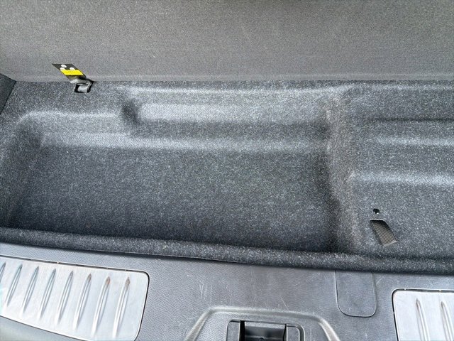 Used 2020 Nissan Armada Platinum w/ Platinum Reserve Package image 11