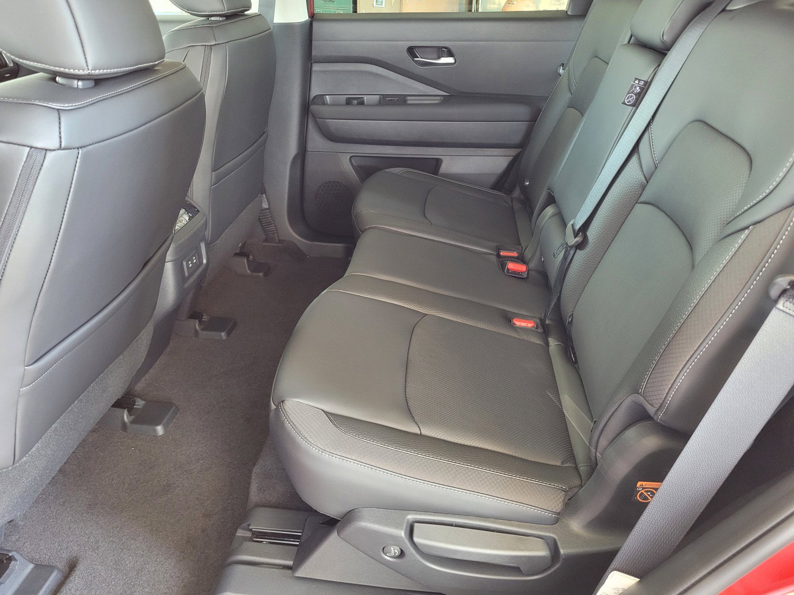 New 2026 Nissan Pathfinder SL AWD/4WD image 7