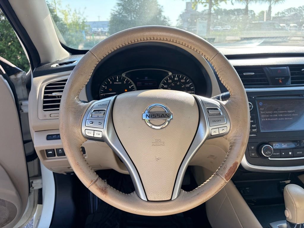 Used 2016 Nissan Altima 2.5 SV w/ Convenience Package FWD image 14