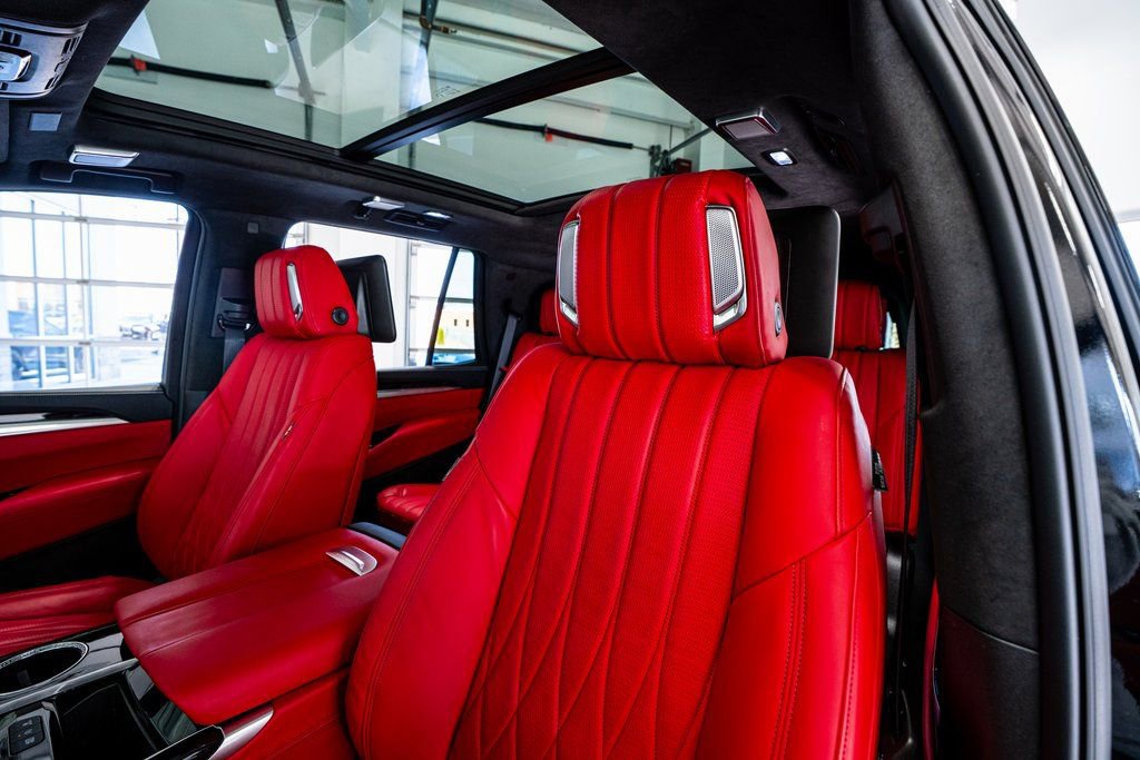 Used 2025 Cadillac Escalade Sport Platinum w/ LPO, Floor Liner Package image 38