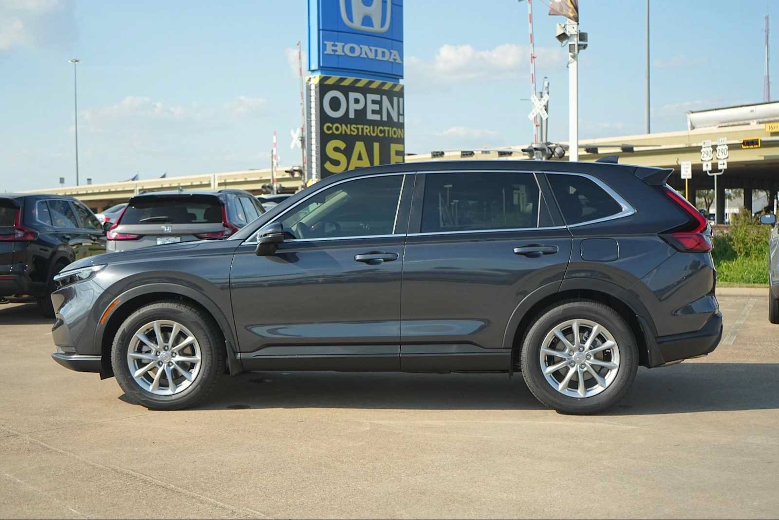 New 2027 Honda CR-V EX image 3