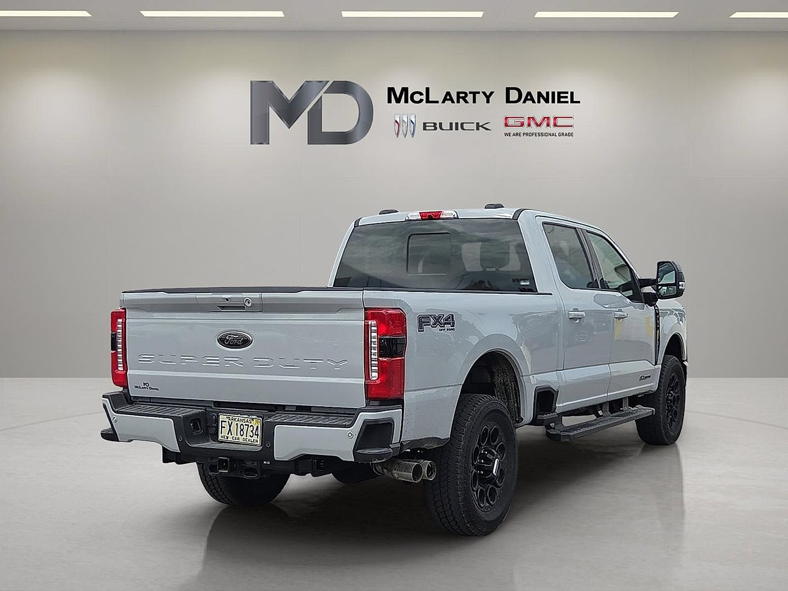 Used 2025 Ford F350 Lariat w/ Lariat Ultimate Package AWD/4WD image 14