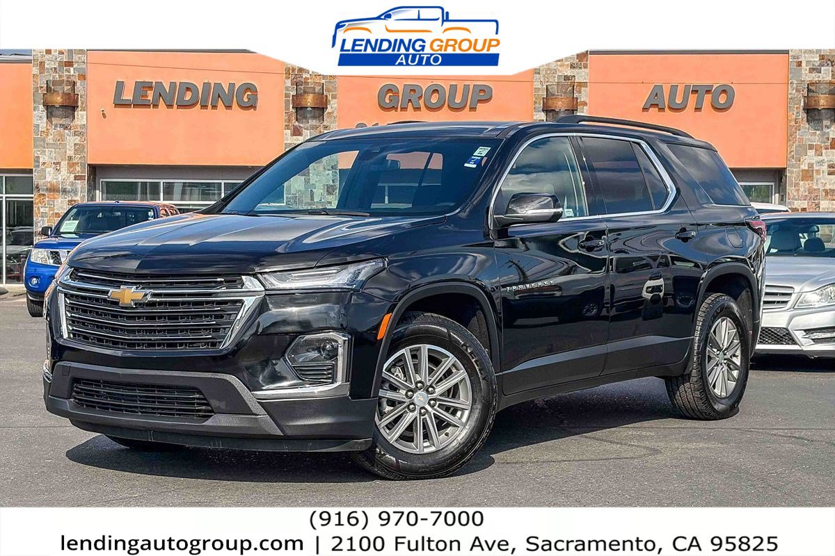 Used 2023 Chevrolet Traverse LT